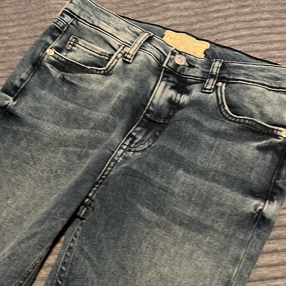 NWT Free People : Turquoise Distressed Jeans - 27 - Picture 3 of 13